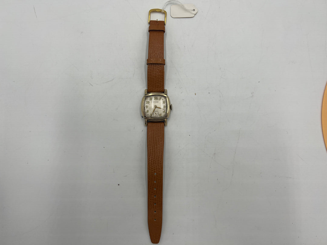 u197 Banner 1940s Manual Wind Gold Tone Watch