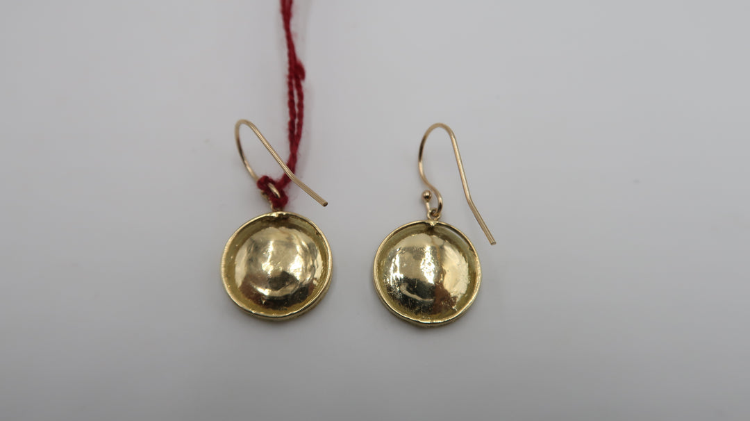 t524 10kt Yellow Gold Enamel Dangle Earrings