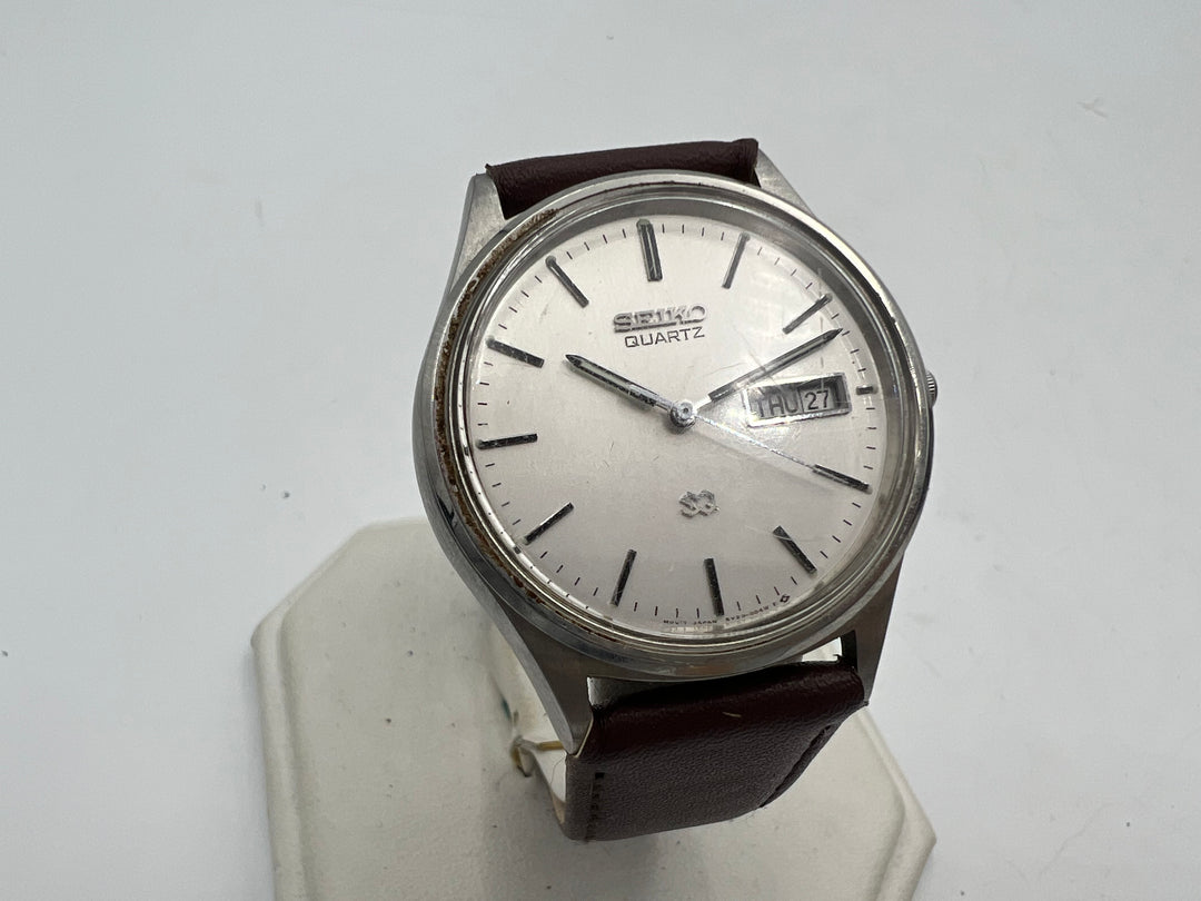 u231 Seiko Day Date Quartz Wrist Watch