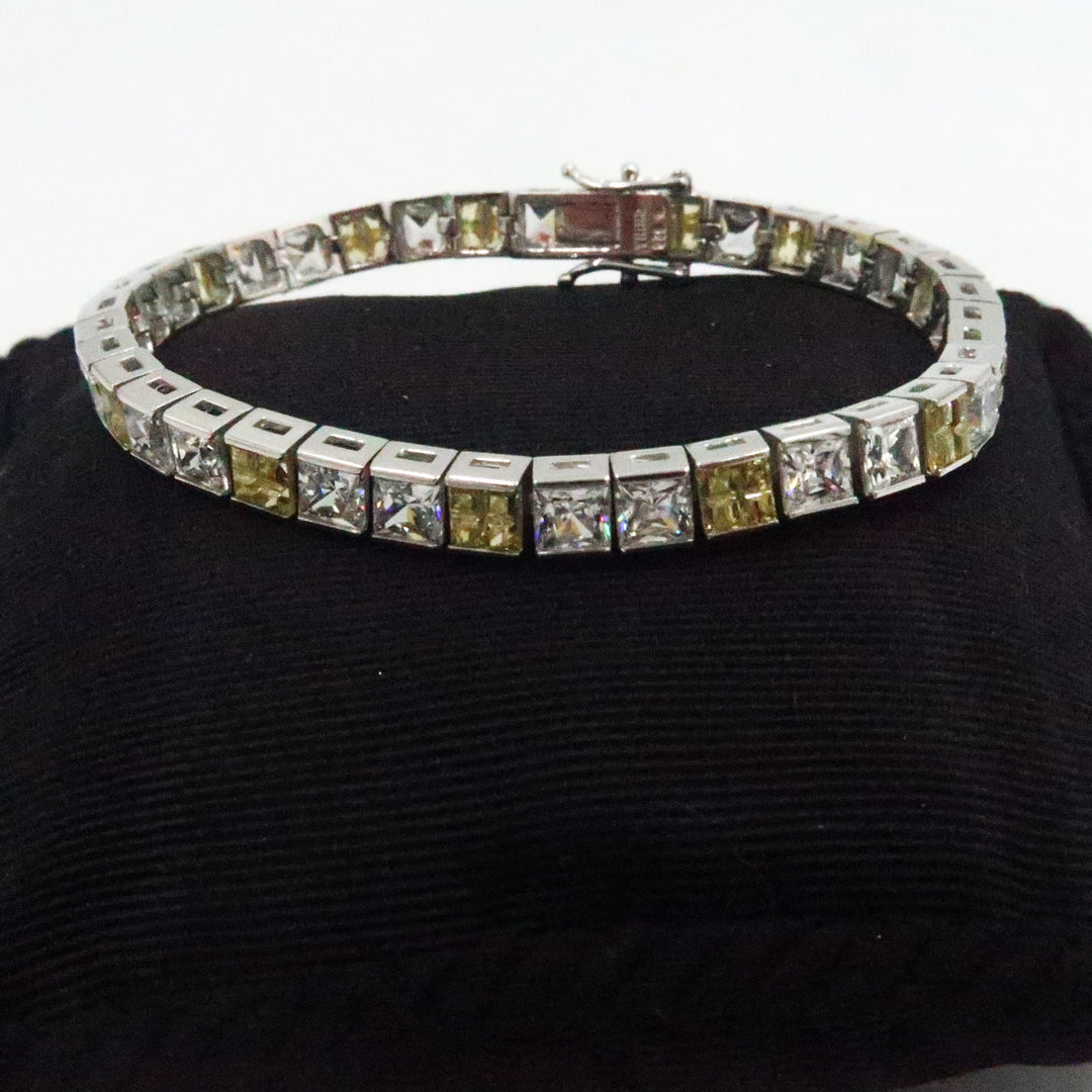 k430 Beautiful Sterling Silver Bracelet with Clear and Amber Glass Stones