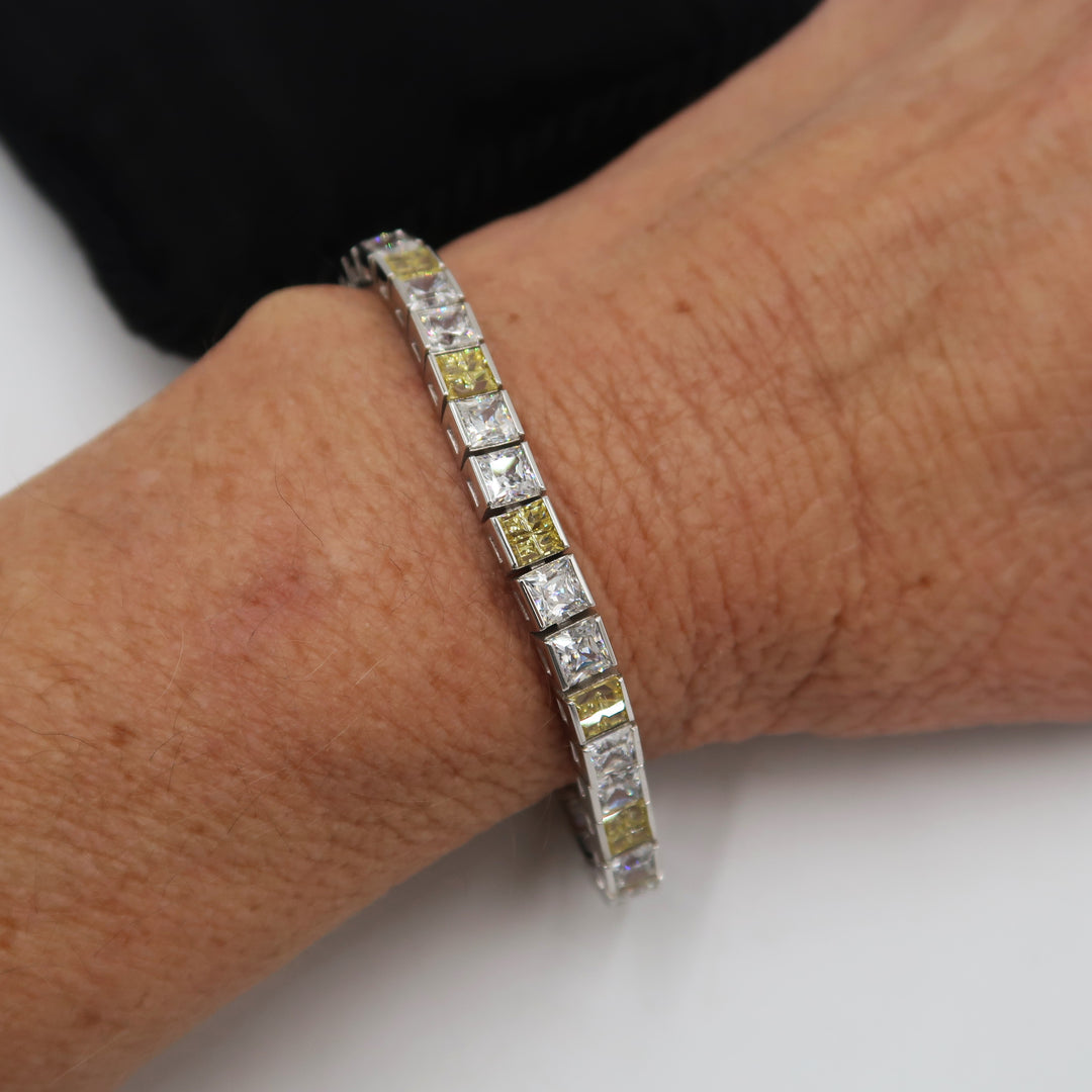 k430 Beautiful Sterling Silver Bracelet with Clear and Amber Glass Stones