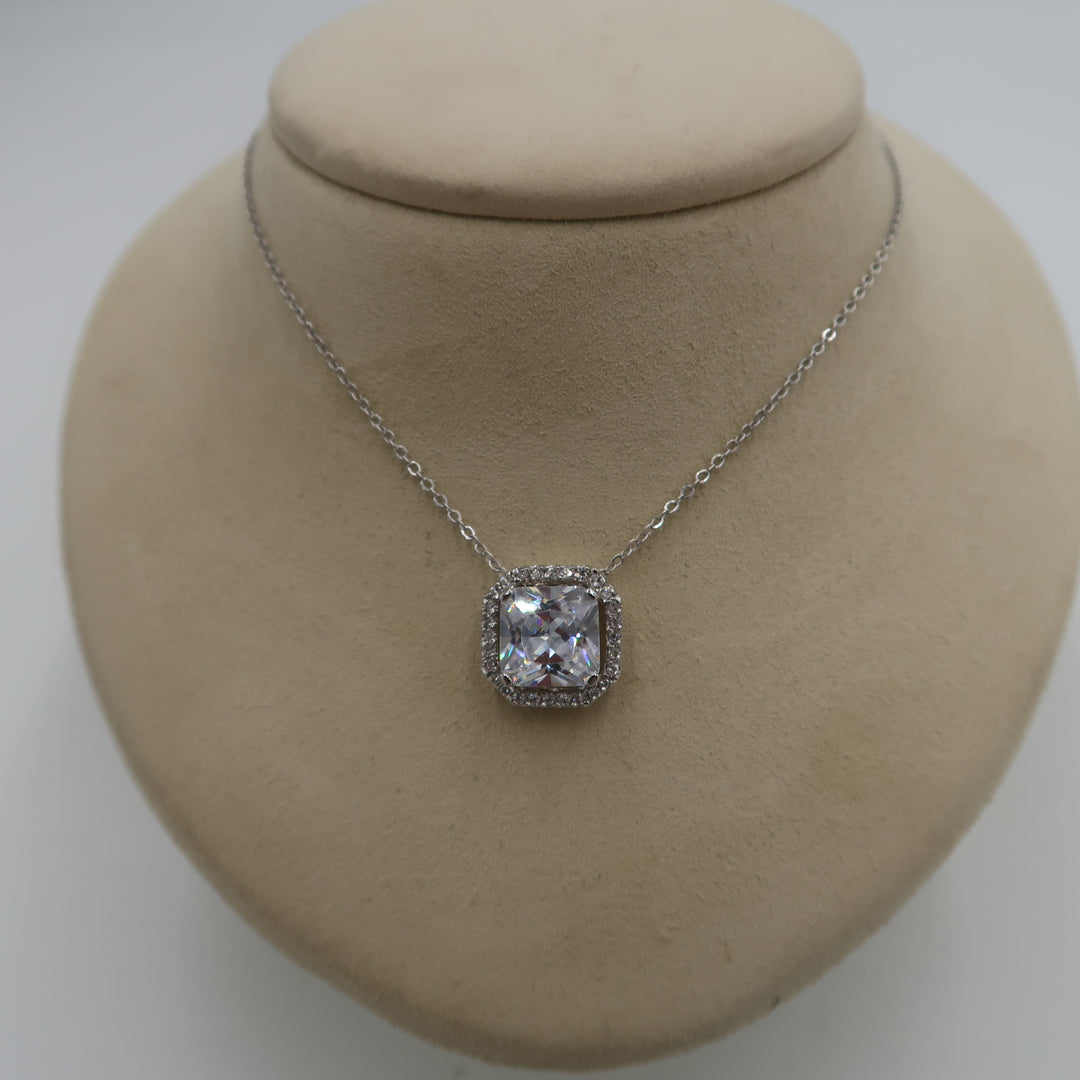 k431 Beautiful Silver Tone Necklace with Square Crystal Halo Pendant