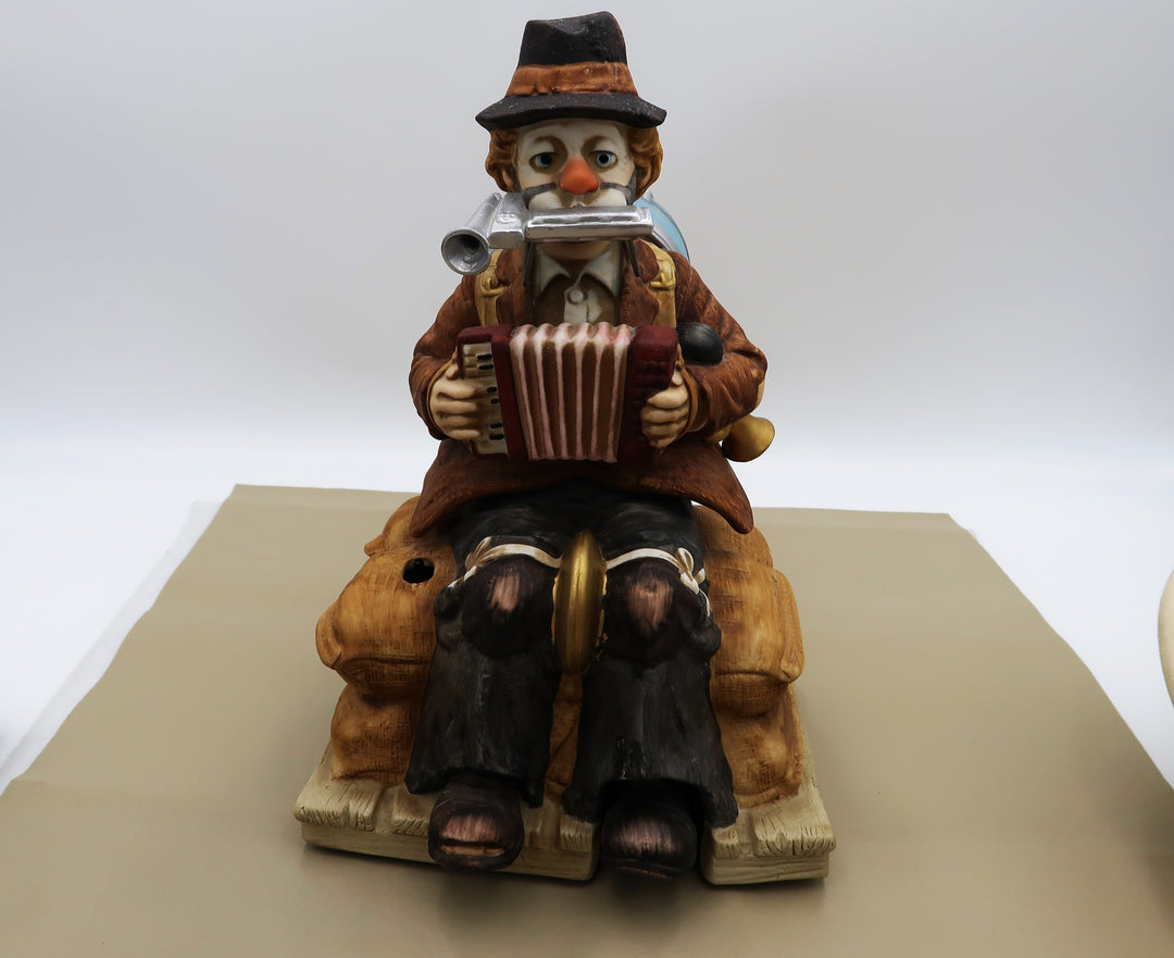 p459 Amazing Willie The One Man Band Music Box #0822