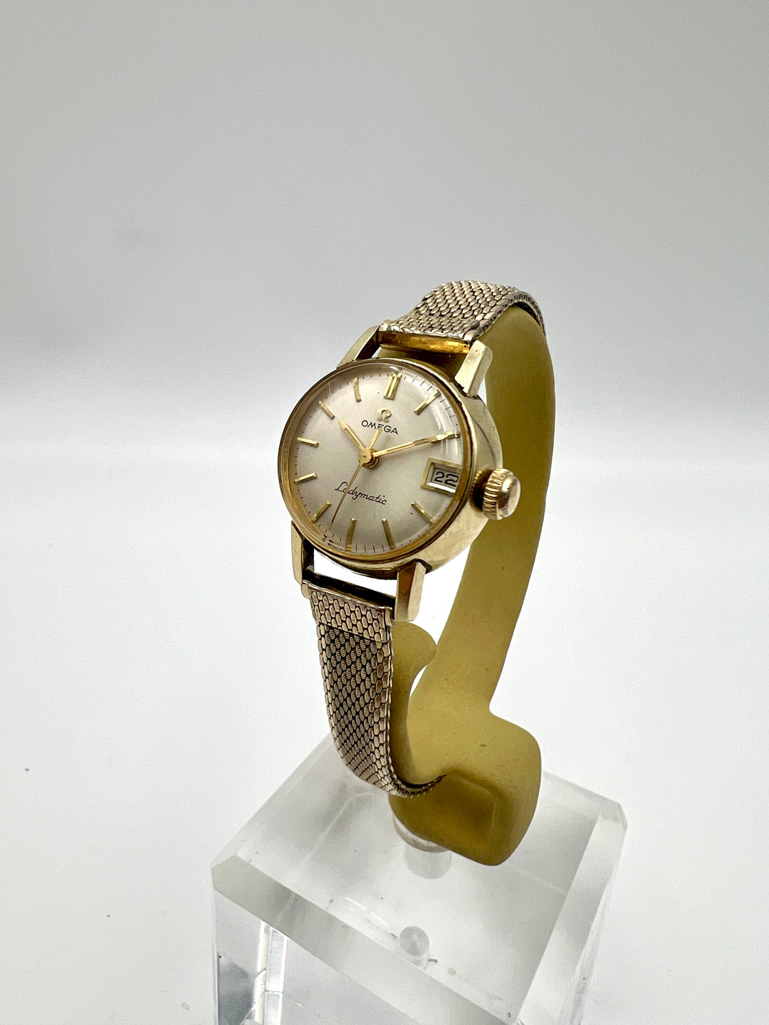 u255 Omega 1965 Ladymatic Gold Filled Band & Watch