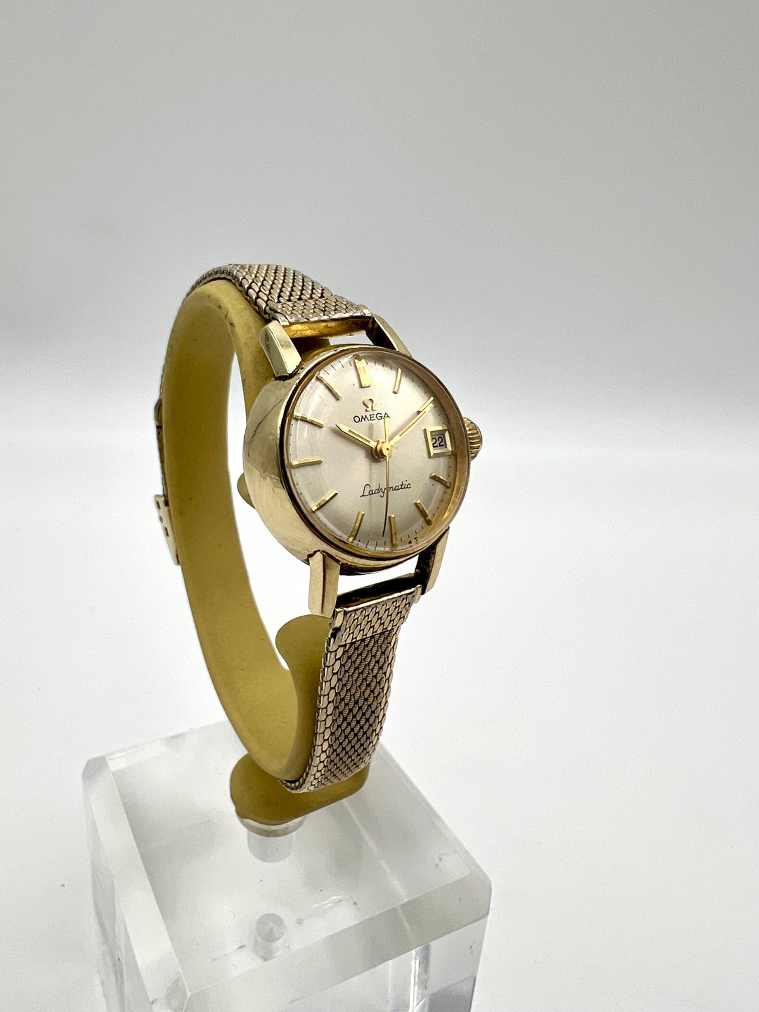 u255 Omega 1965 Ladymatic Gold Filled Band & Watch