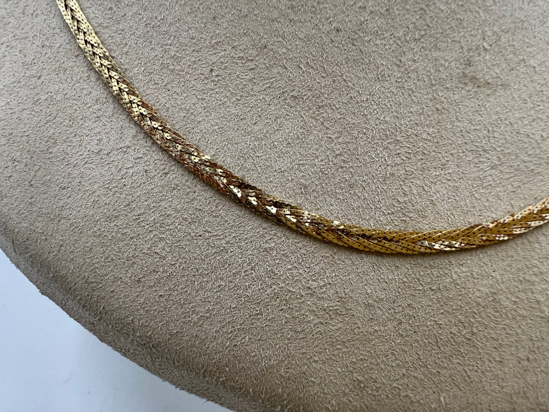 t687 Gorgeous 14kt Gold Braided Chain Necklace