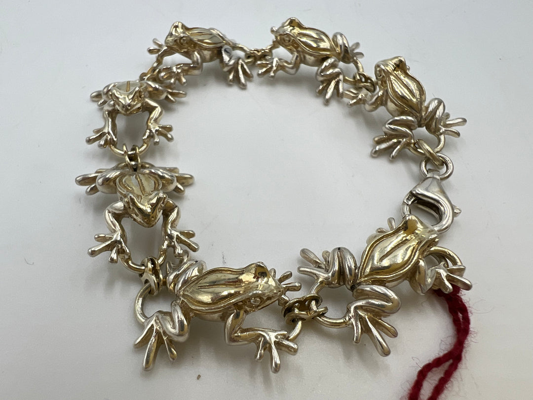 t697 Sterling Silver Frog Bracelet and Necklace Set