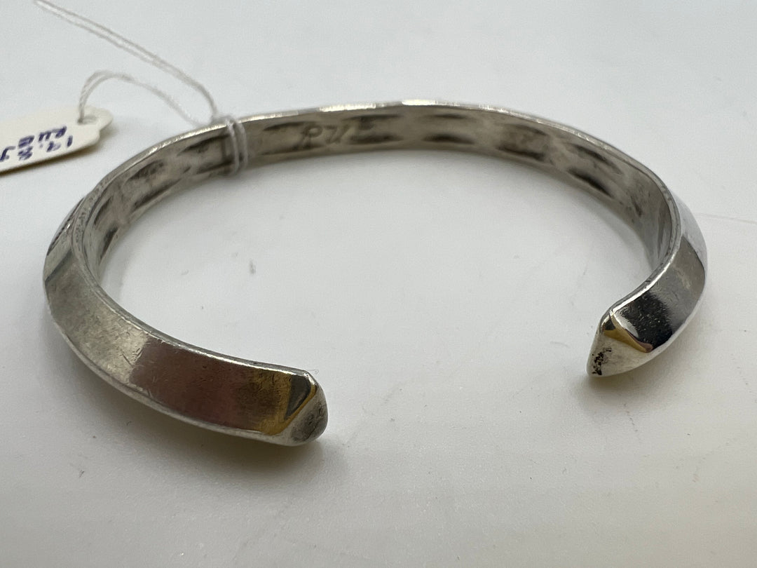 t747 Unique RUE Crescent Sterling Silver Bangle Bracelet