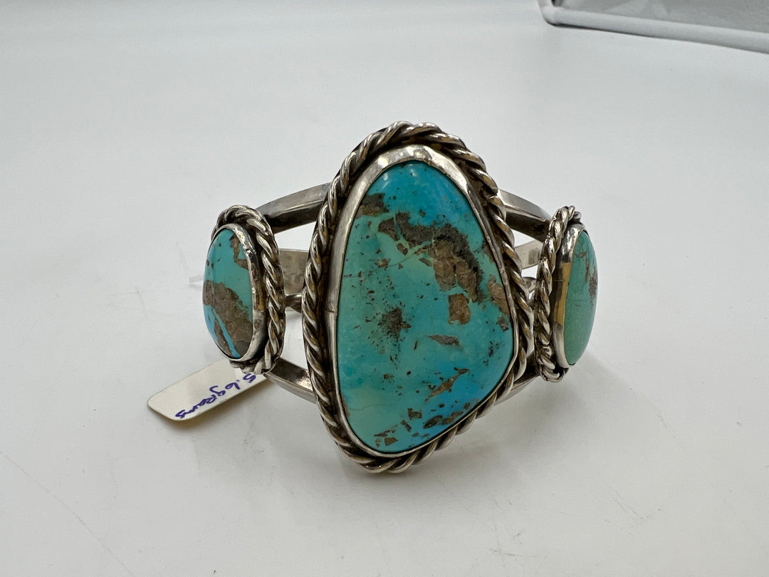 t750 Beautiful Sterling Silver and Turquoise Cuff Bracelet