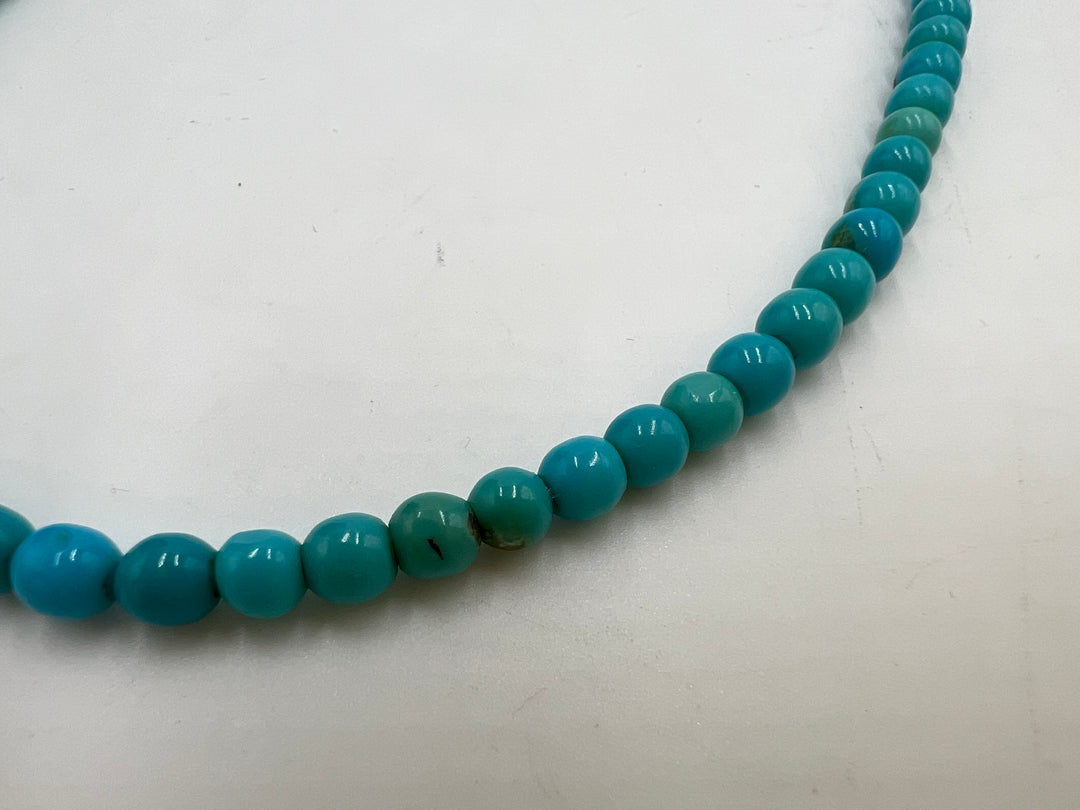 t751 Elegant Sterling Silver and Synthetic Turquoise Necklace