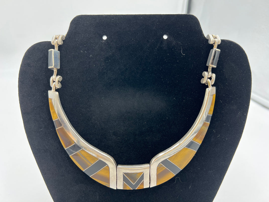 t763 Beautiful Statement Necklace with Sterling Silver