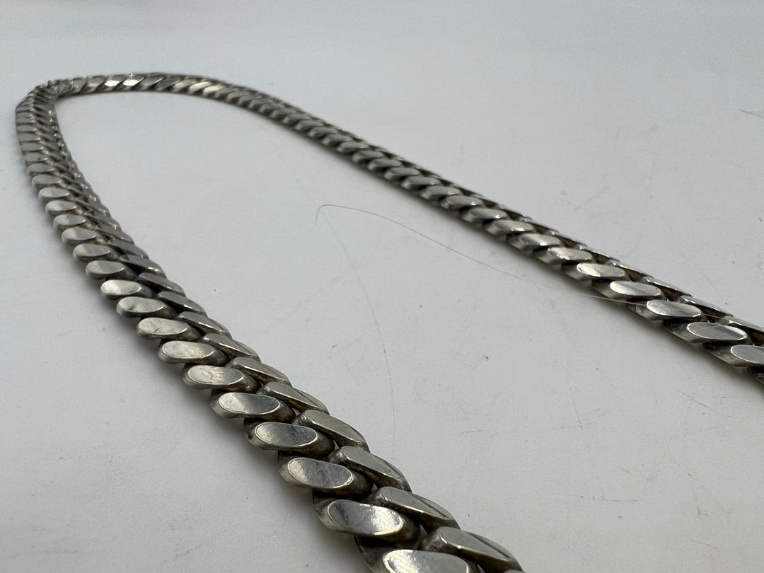 t764 Striking Sterling Silver Curb Link Chain