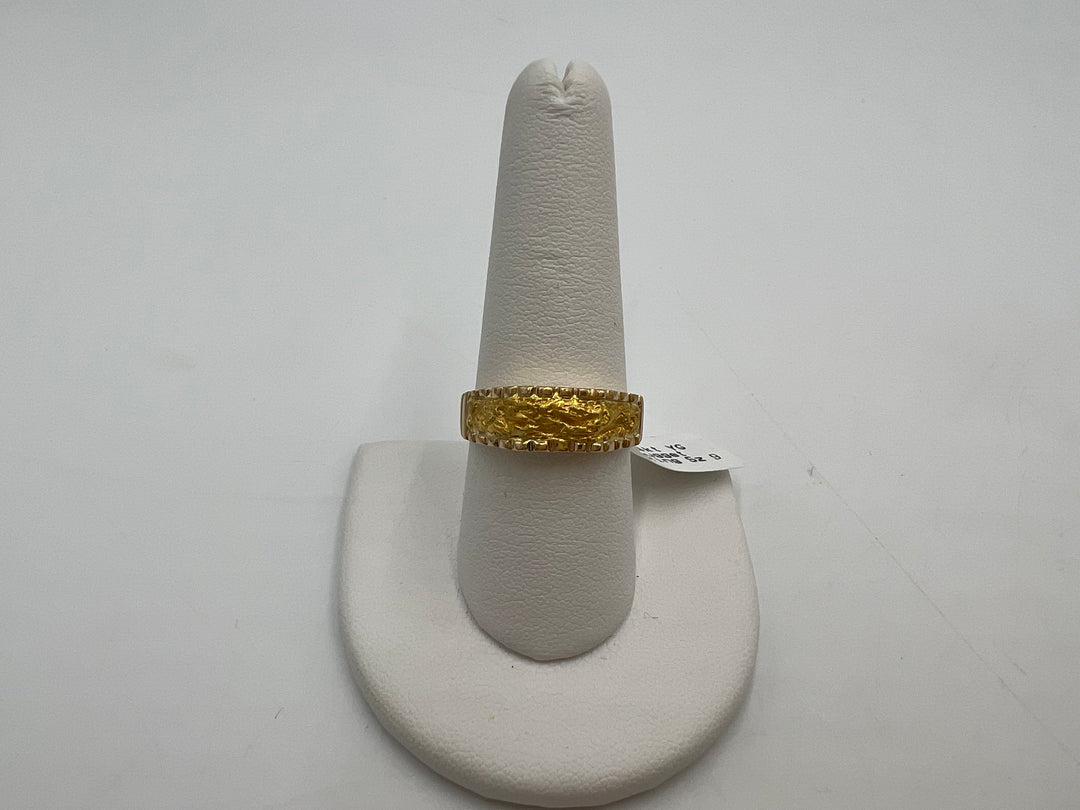 t777 Beautiful Yellow Gold Nugget Ring Size 9