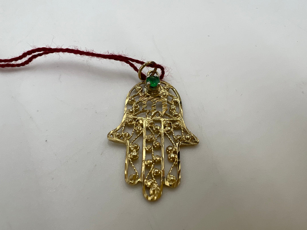 t778 Intricate Yellow Gold Chai Hamsa Pendant