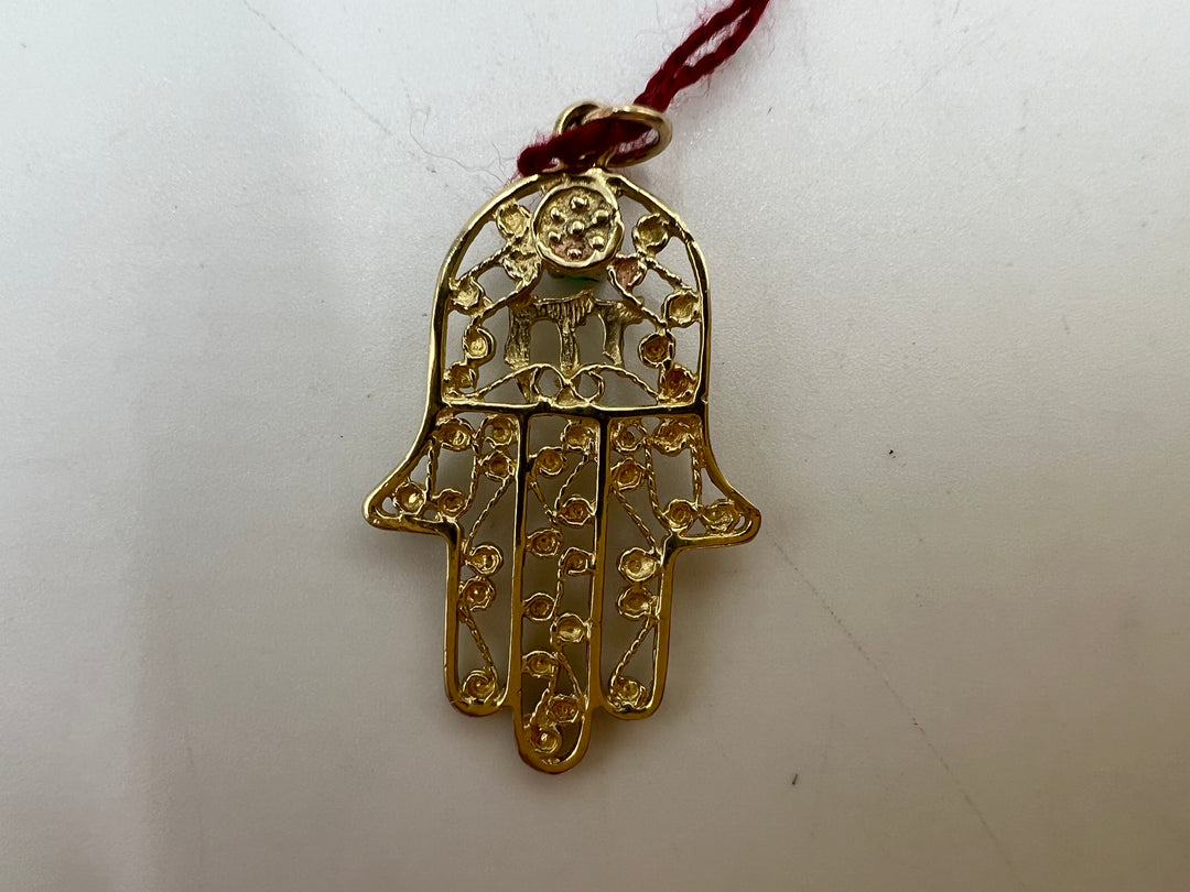 t778 Intricate Yellow Gold Chai Hamsa Pendant