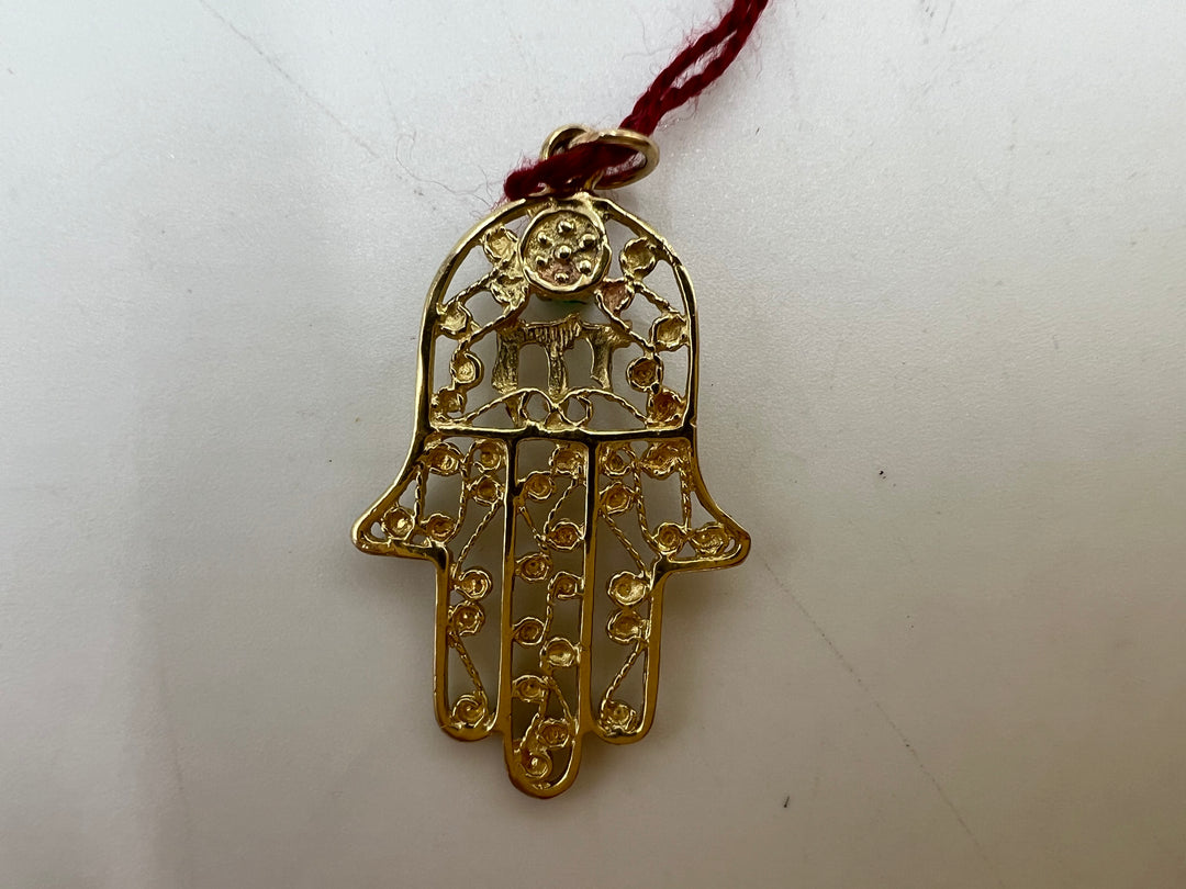 t778 Intricate Yellow Gold Chai Hamsa Pendant