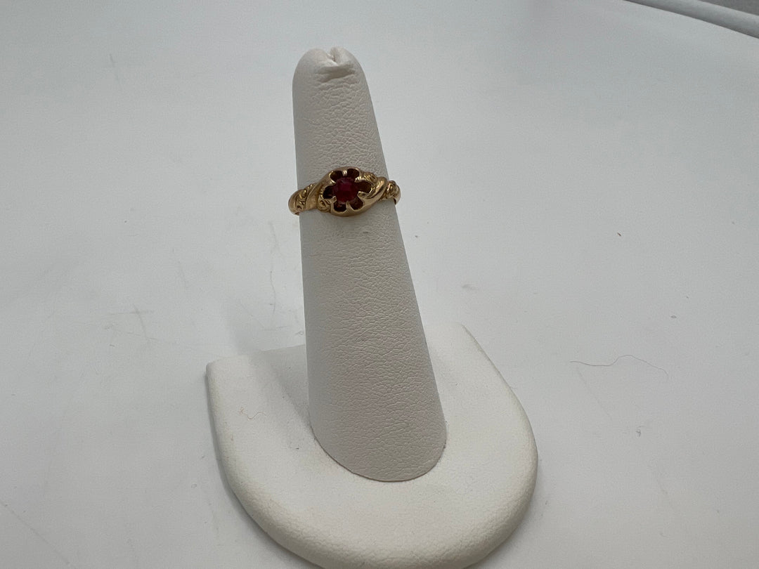 t781 Delicate Yellow Gold Rubellite Ring Size 4.5