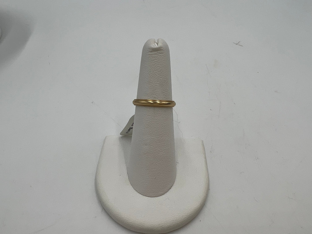 t787 Simplistic Yellow Gold Wedding Band Size 6