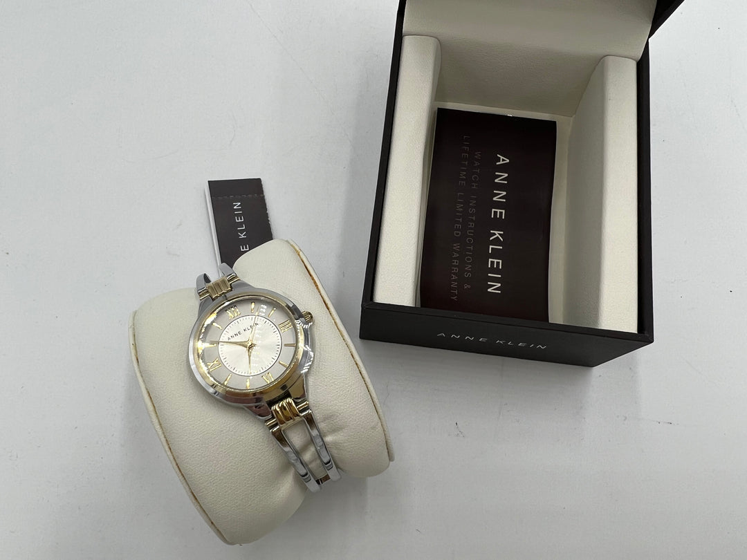 t823 Beautiful Anne Klein Ladies Wrist Watch