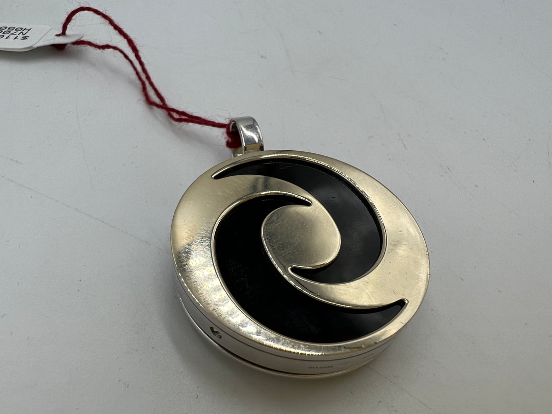 t827 Unique Bvlgari Yin Yang Illusion Spinning Pendant