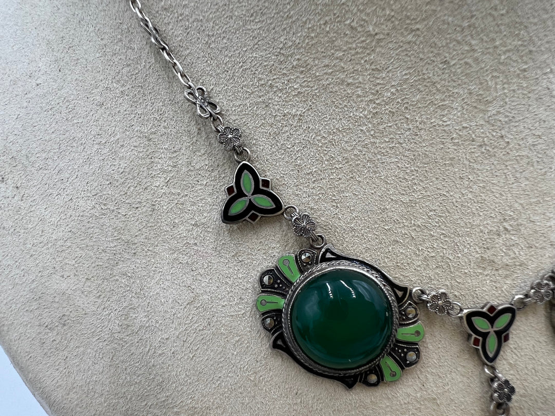 t837 Unique Sterling Silver Marcasite Chrysoprase Necklace