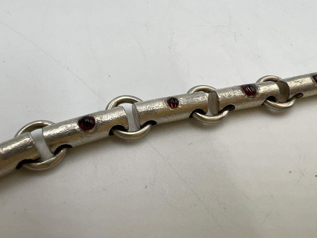 t868 Beautiful Steling Silver Red Stone Link Bracelet