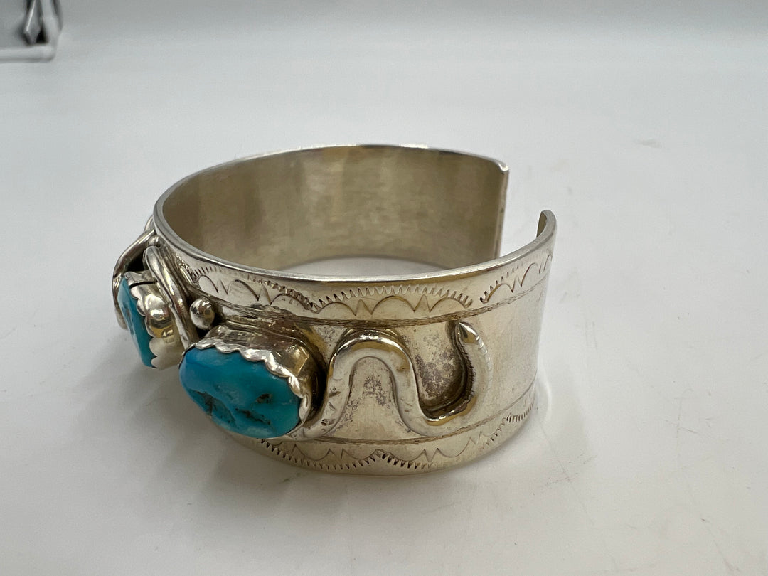 t934 Beautiful Zuni 925 Silver Turquoise Snake Cuff Bracelet