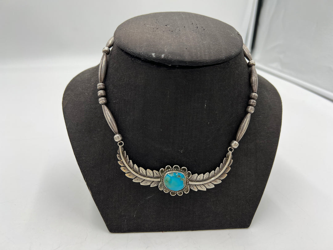 t950 Unique Native American Sterling Silver Turquoise Feather Necklace