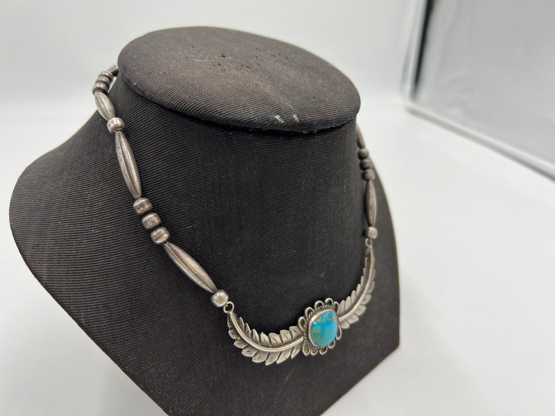 t950 Unique Native American Sterling Silver Turquoise Feather Necklace