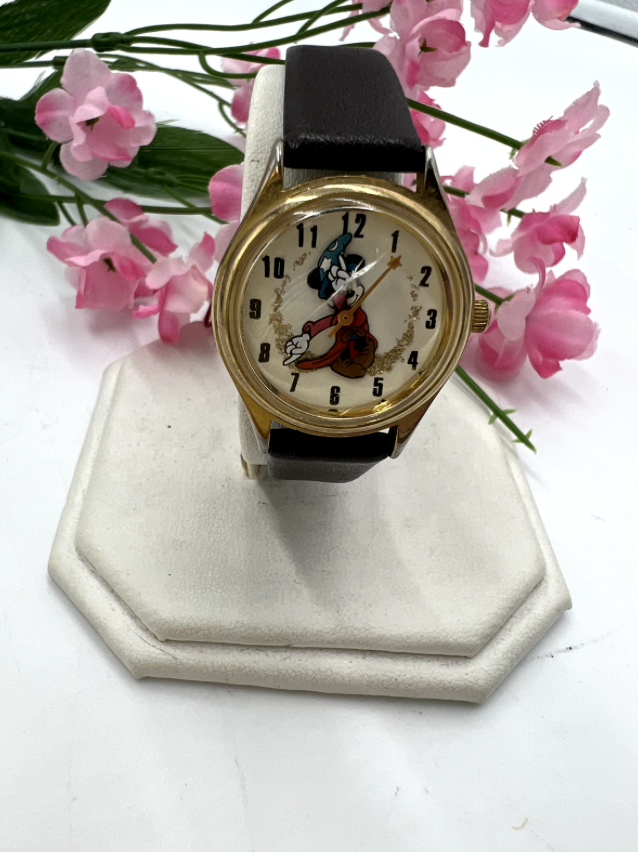 t622 Vintage Disney Themed Quartz Wrist Watches