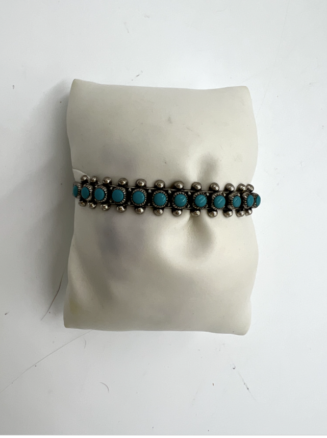 t646 Vintage Native American Turquoise Sterling Silver Bracelet