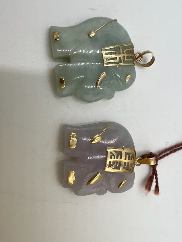 c636 14k Yellow Gold and Jade Chinese Elephant Amulet Pendant