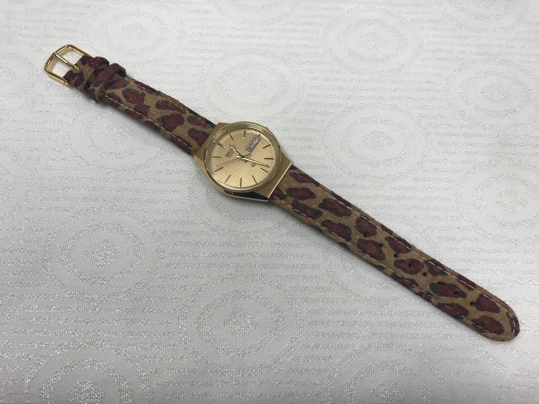 a095 Vintage Original Seiko Stainless Steel Water Resistant Quarts Wrist Watch