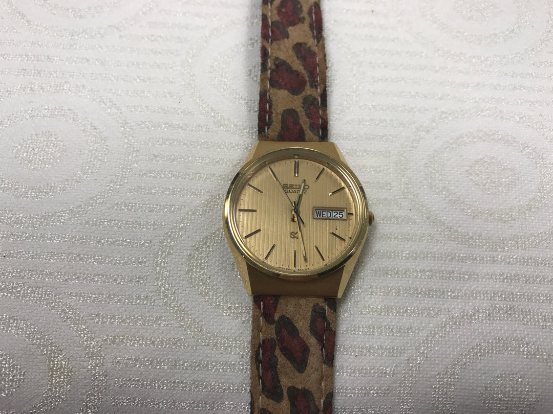 a095 Vintage Original Seiko Stainless Steel Water Resistant Quarts Wrist Watch