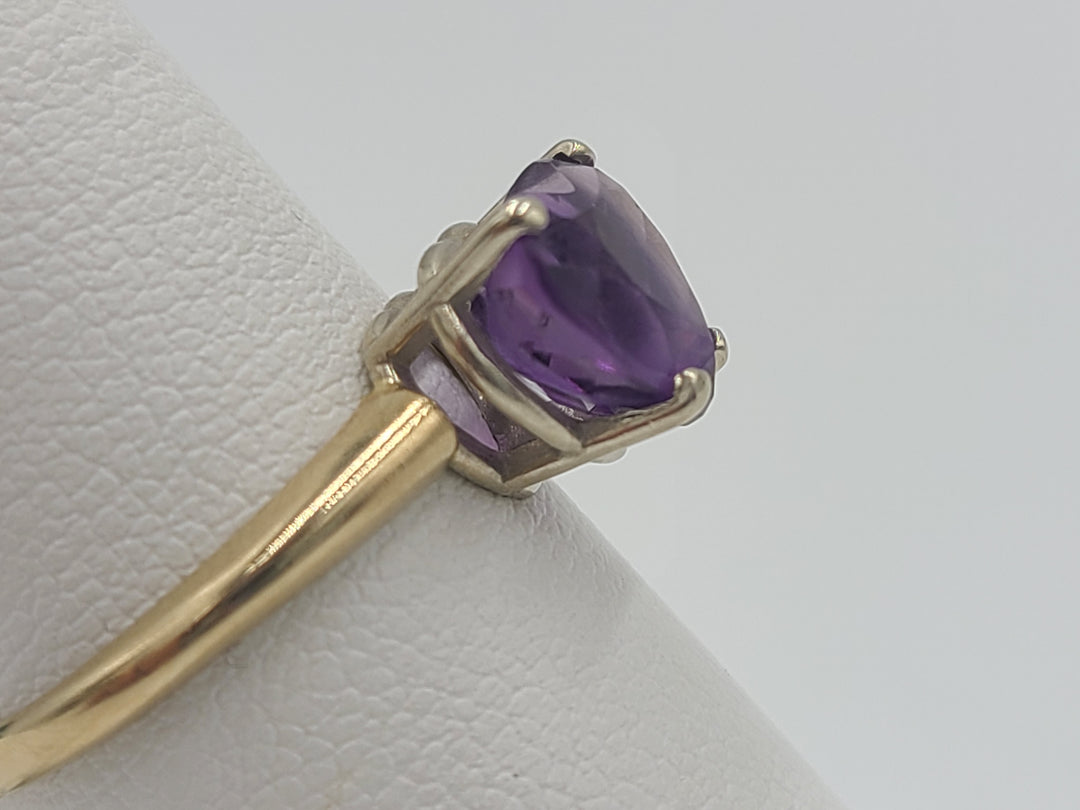 k746 Pretty Heart-Shaped Amethyst Solitaire 14kt Yellow Gold Ring