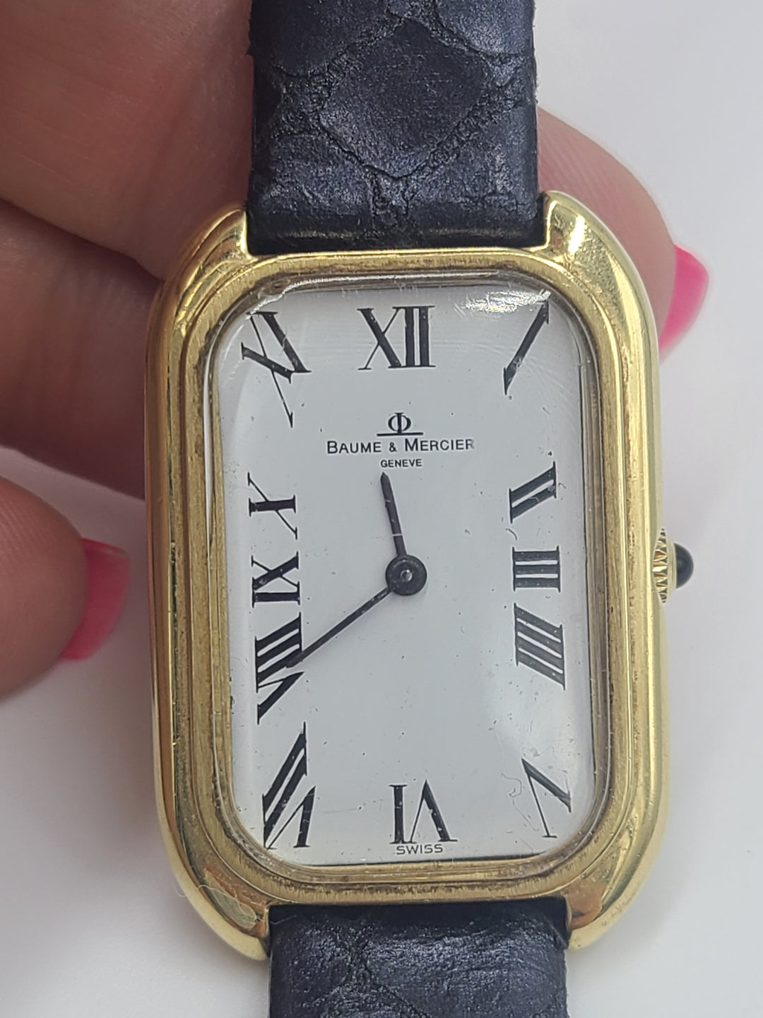 k696 Lovely Ladies 14kt Yellow Gold Baume & Mercier Mechanical Wristwatch