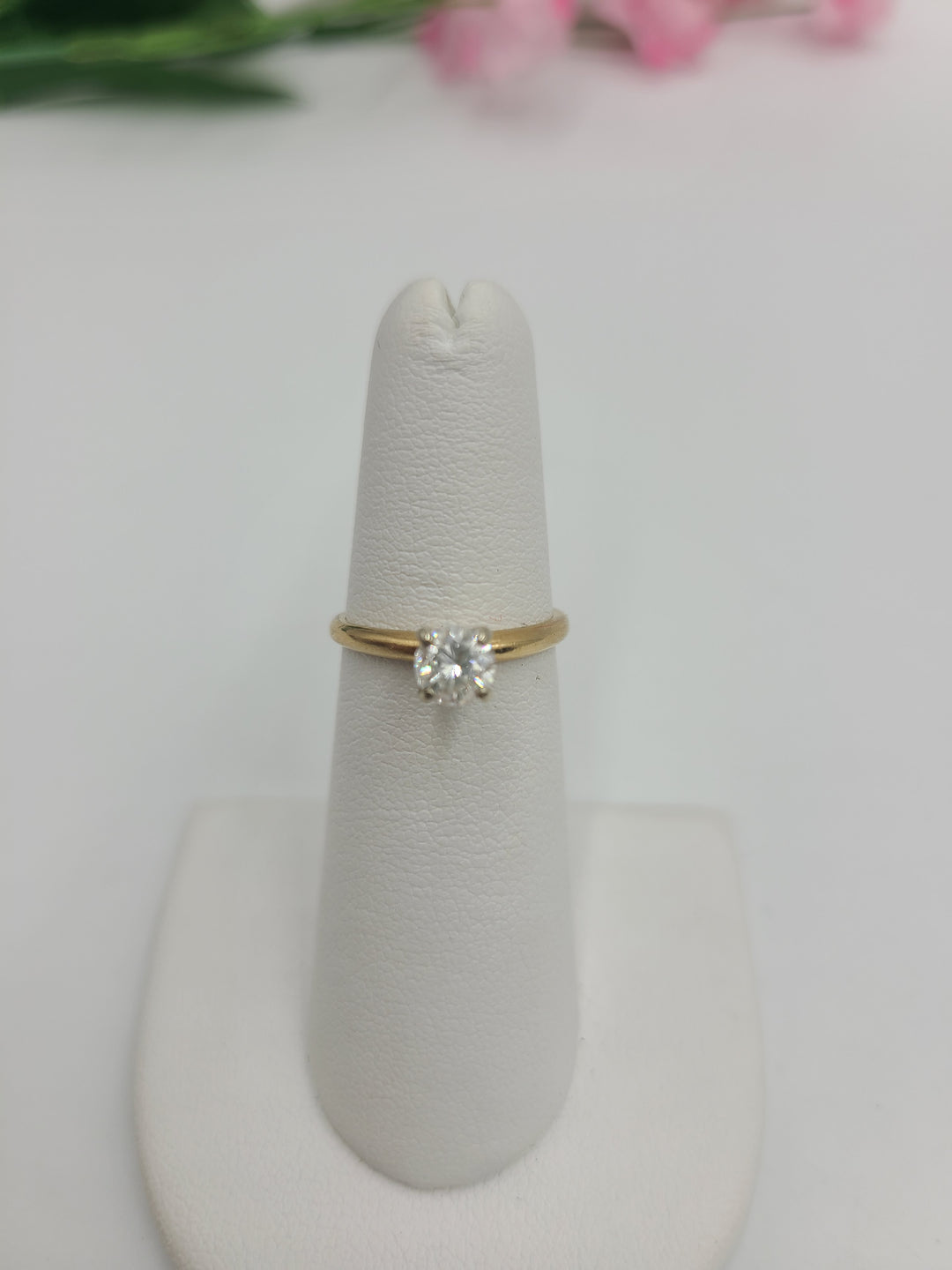 k782 Simple Ladies 14kt Yellow Gold .52cts Solitaire Diamond Engagement Ring