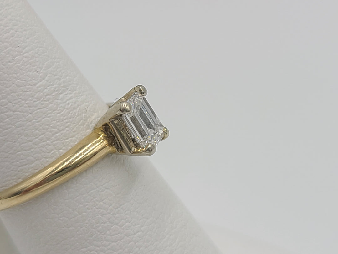 k777 Lovely 14kt Yellow Gold .50cts Emerald Cut Diamond Engagement Ring