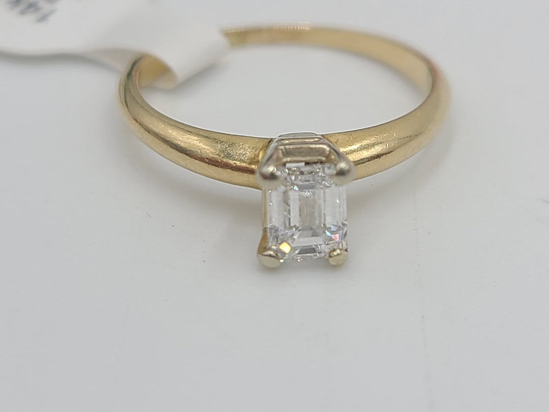 k777 Lovely 14kt Yellow Gold .50cts Emerald Cut Diamond Engagement Ring