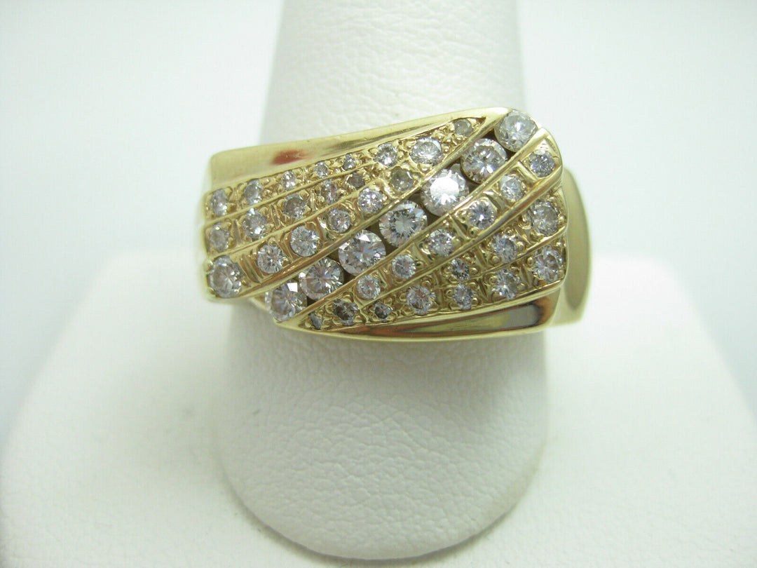 g268 Stunning 14kt Yellow Gold and Diamonds Men's Ring Size 11.5