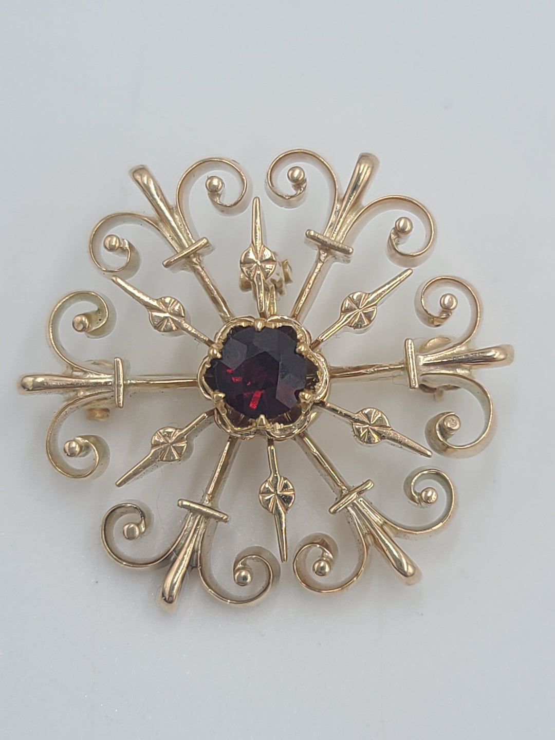 k800 Stunning Vintage Ladies 10kt Rose Gold Garnet Pin and Pendant