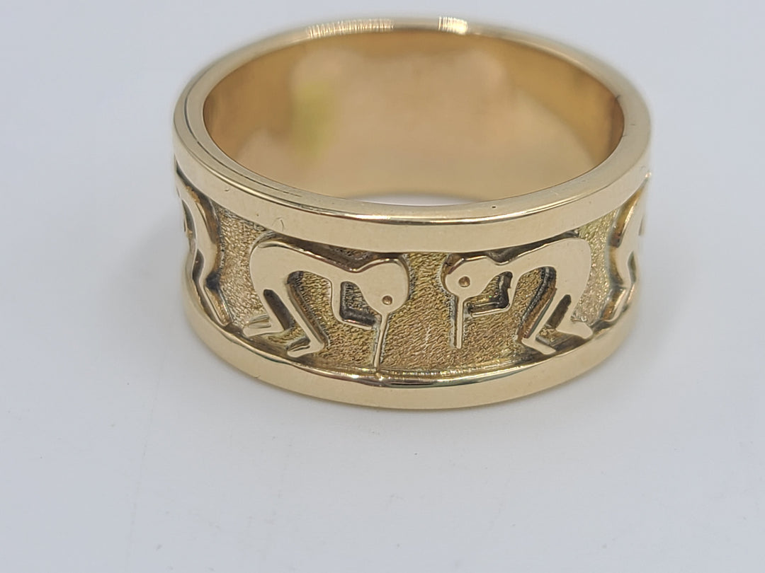 r119 14kt Yellow Gold Kokopelli Ring Size 11.5(USA) Signed 13.3 g