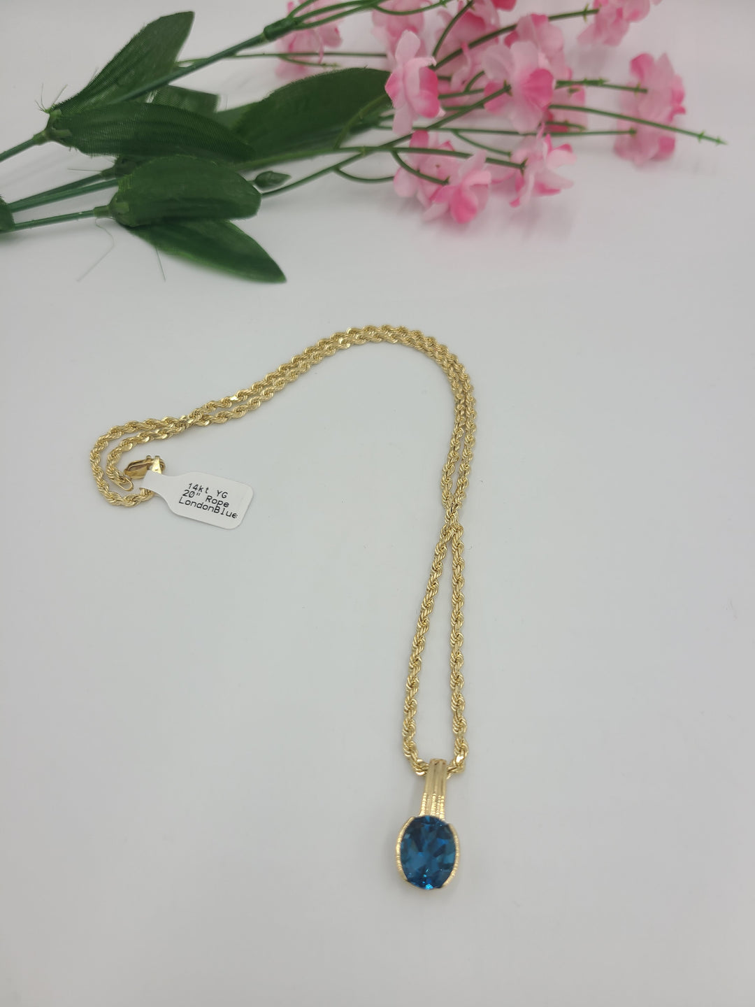 k719 Gorgeous Solid 20" Rope Chain with London Blue Topaz Pendant in 14kt Yellow Gold