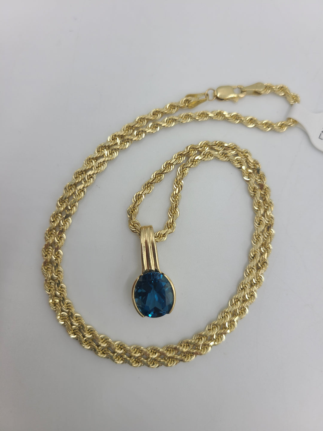 k719 Gorgeous Solid 20" Rope Chain with London Blue Topaz Pendant in 14kt Yellow Gold