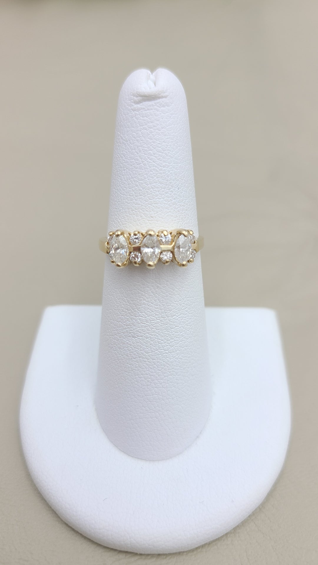 k938 Lovely Ladies 14kt Yellow Gold Marquise and Round Diamond Anniversary Ring