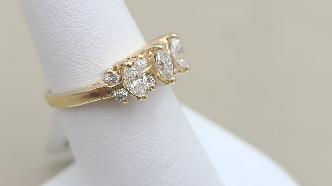 k938 Lovely Ladies 14kt Yellow Gold Marquise and Round Diamond Anniversary Ring