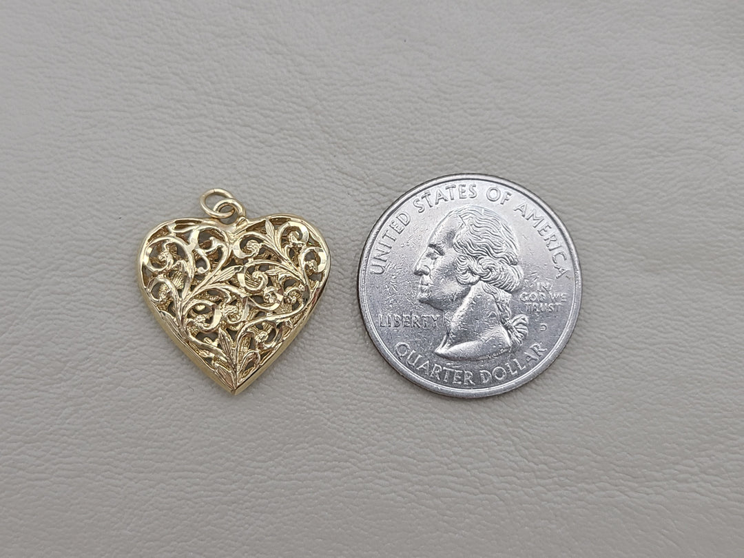 k865 Lovely Puffy Heart Pendant in 14kt Yellow Gold