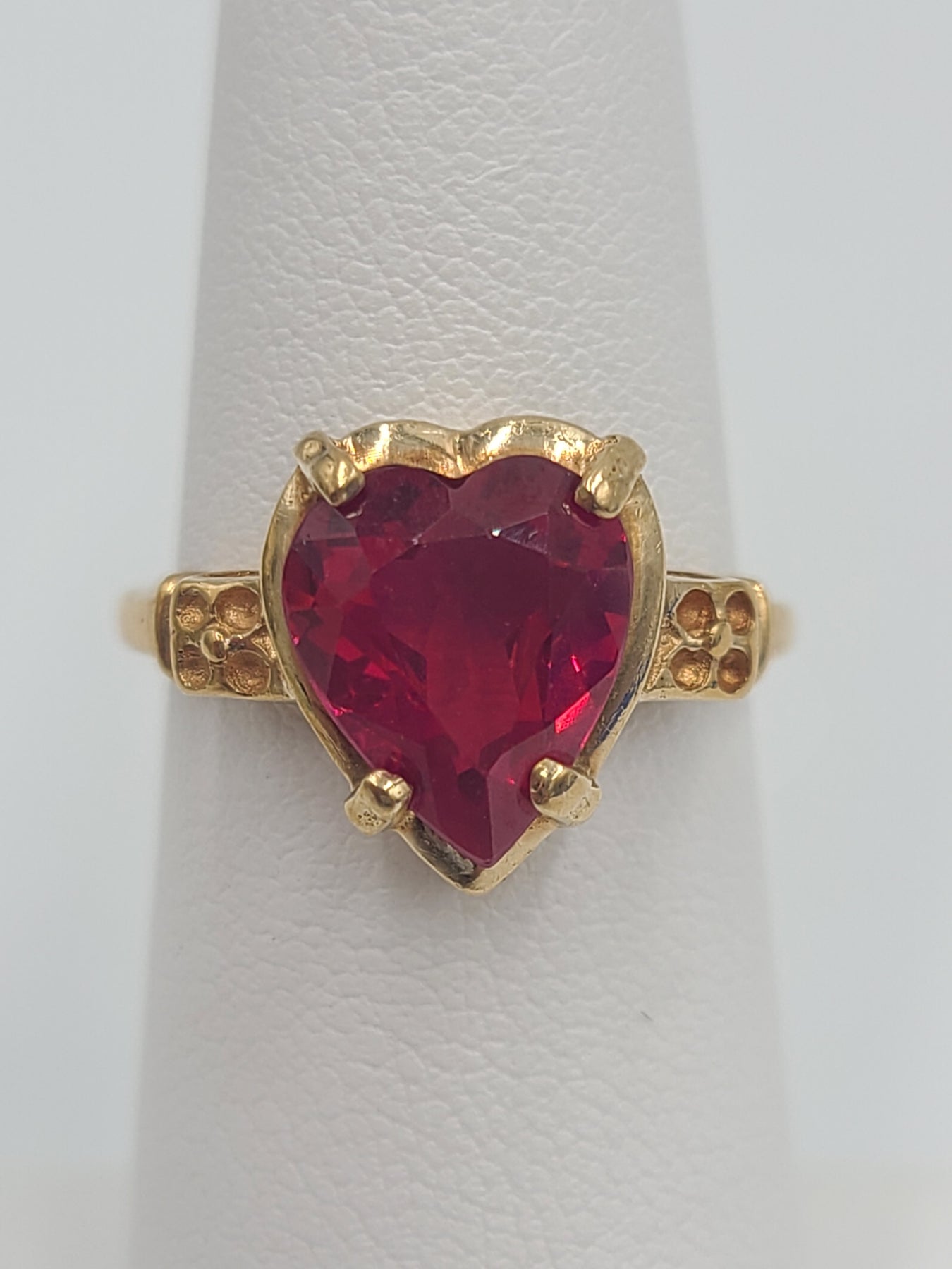 品揃え豊富で Ruby Heart Gold Ring (7号) アクセサリー