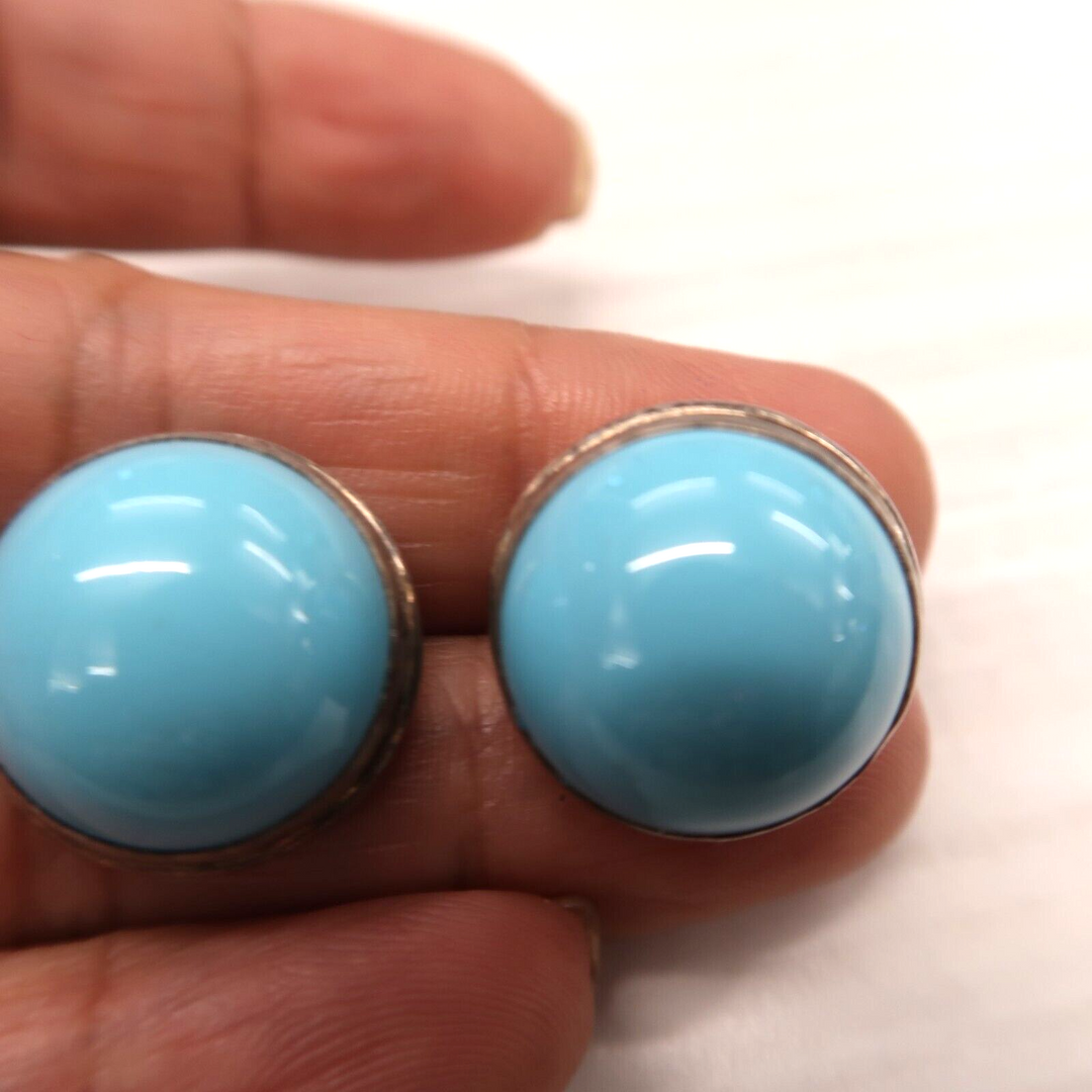 t613 Turquoise Colored Round Cabochon Sterling Silver Stud Chic Cocktail Earrings