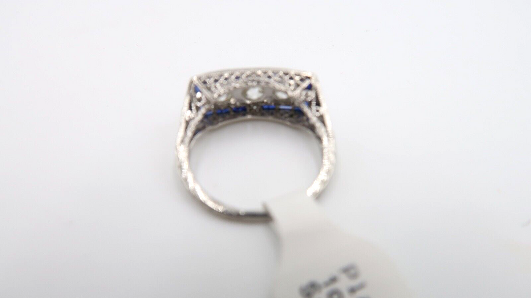 t548 Stunning Platinum 1ct Diamond and Sapphire Ring Size 6.5